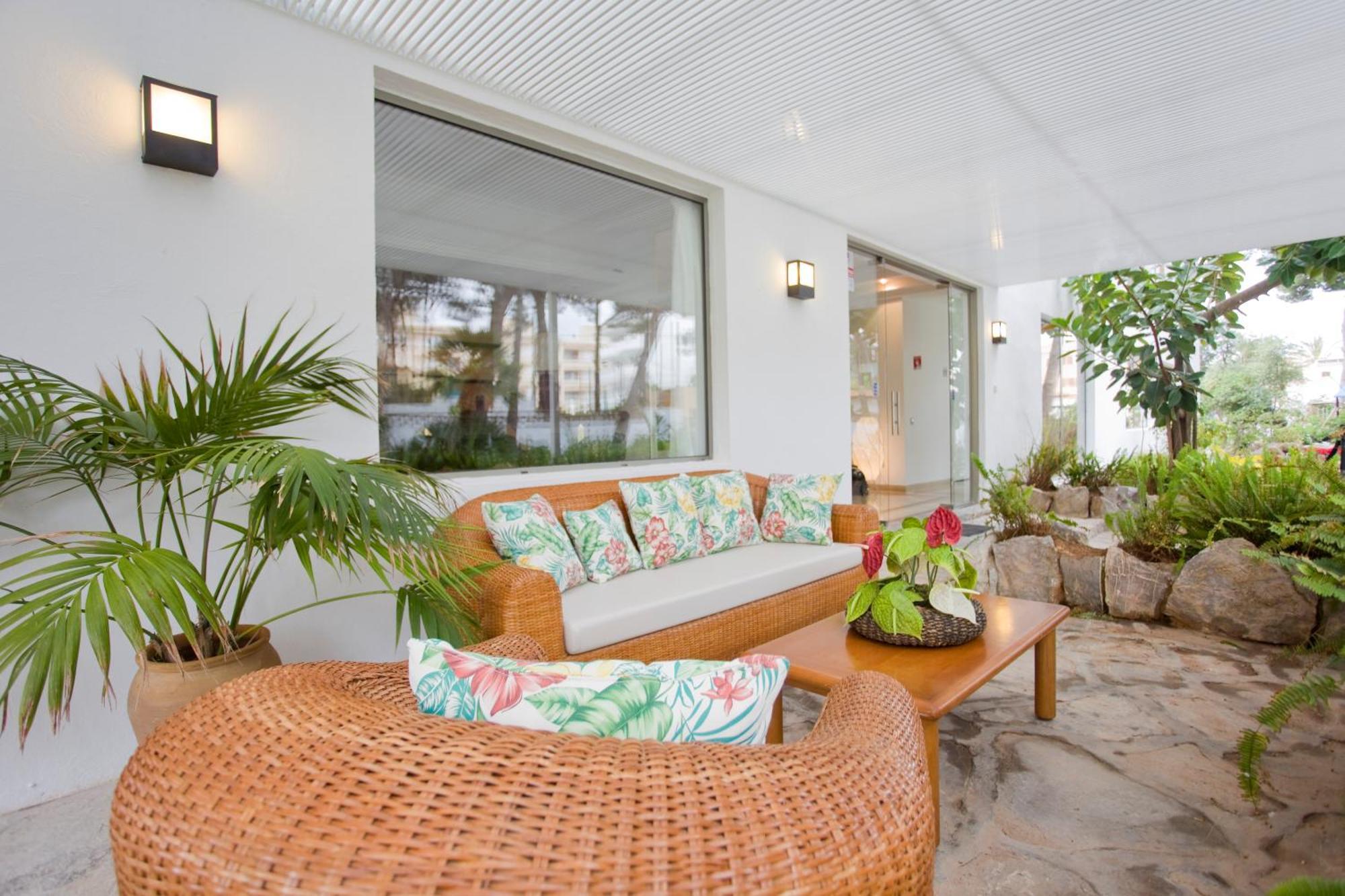 Petit Garden Hotel By Flacalco Cala Ratjada  Ngoại thất bức ảnh